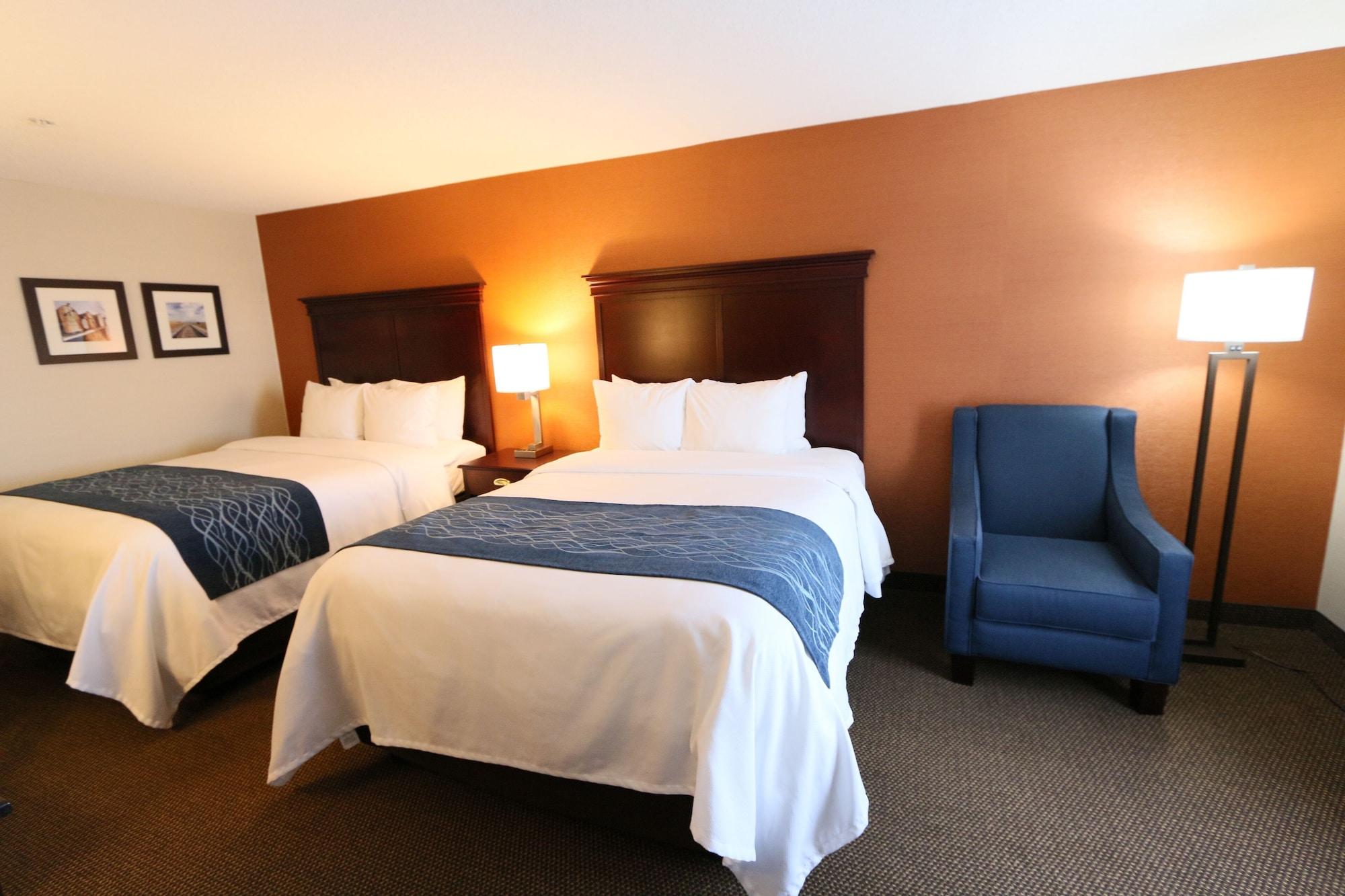 Comfort Inn & Suites Хатчінсон Екстер'єр фото