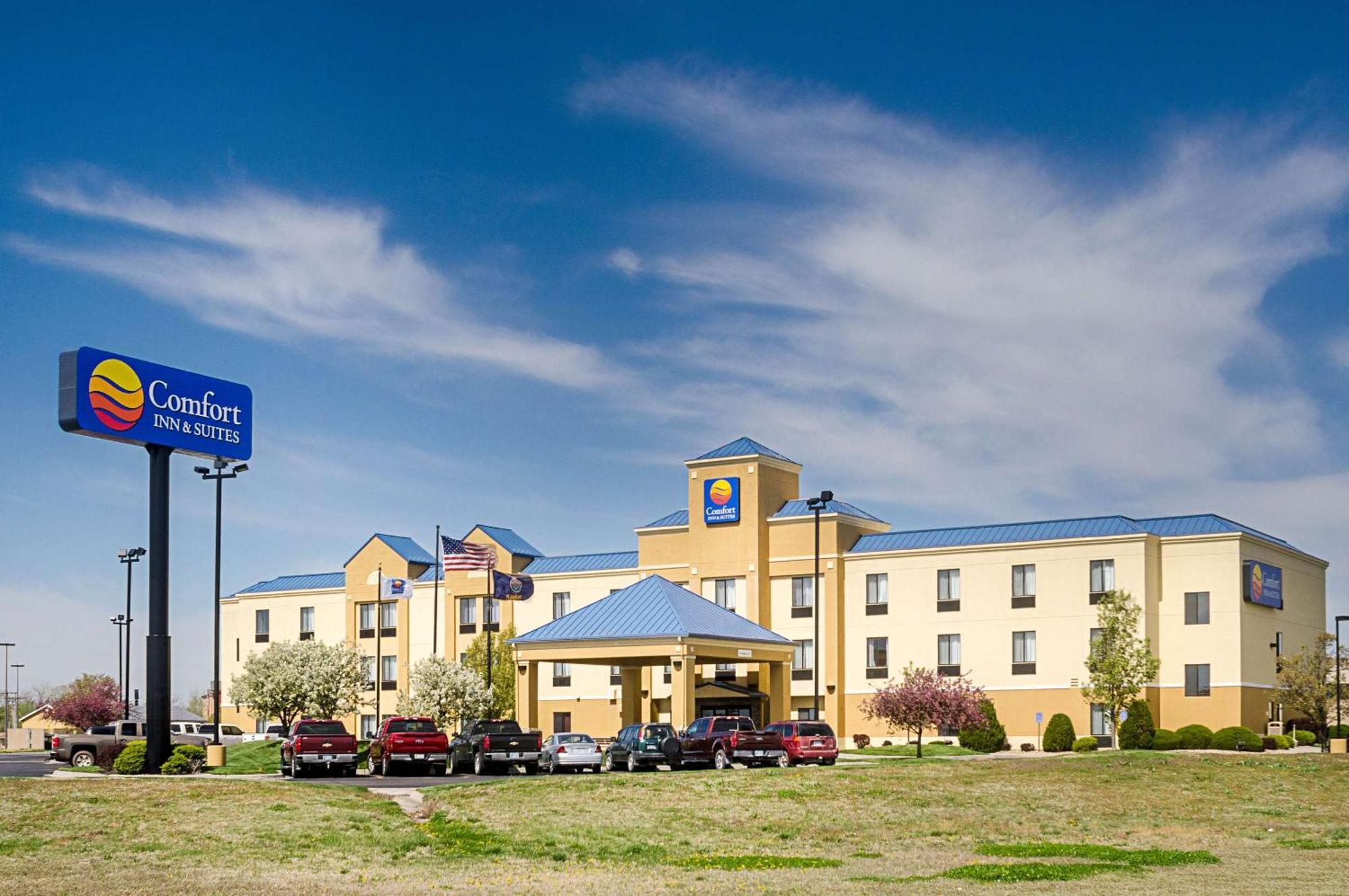 Comfort Inn & Suites Хатчінсон Екстер'єр фото
