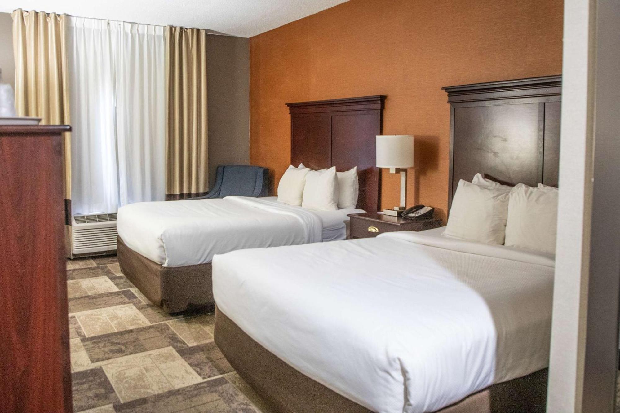 Comfort Inn & Suites Хатчінсон Екстер'єр фото