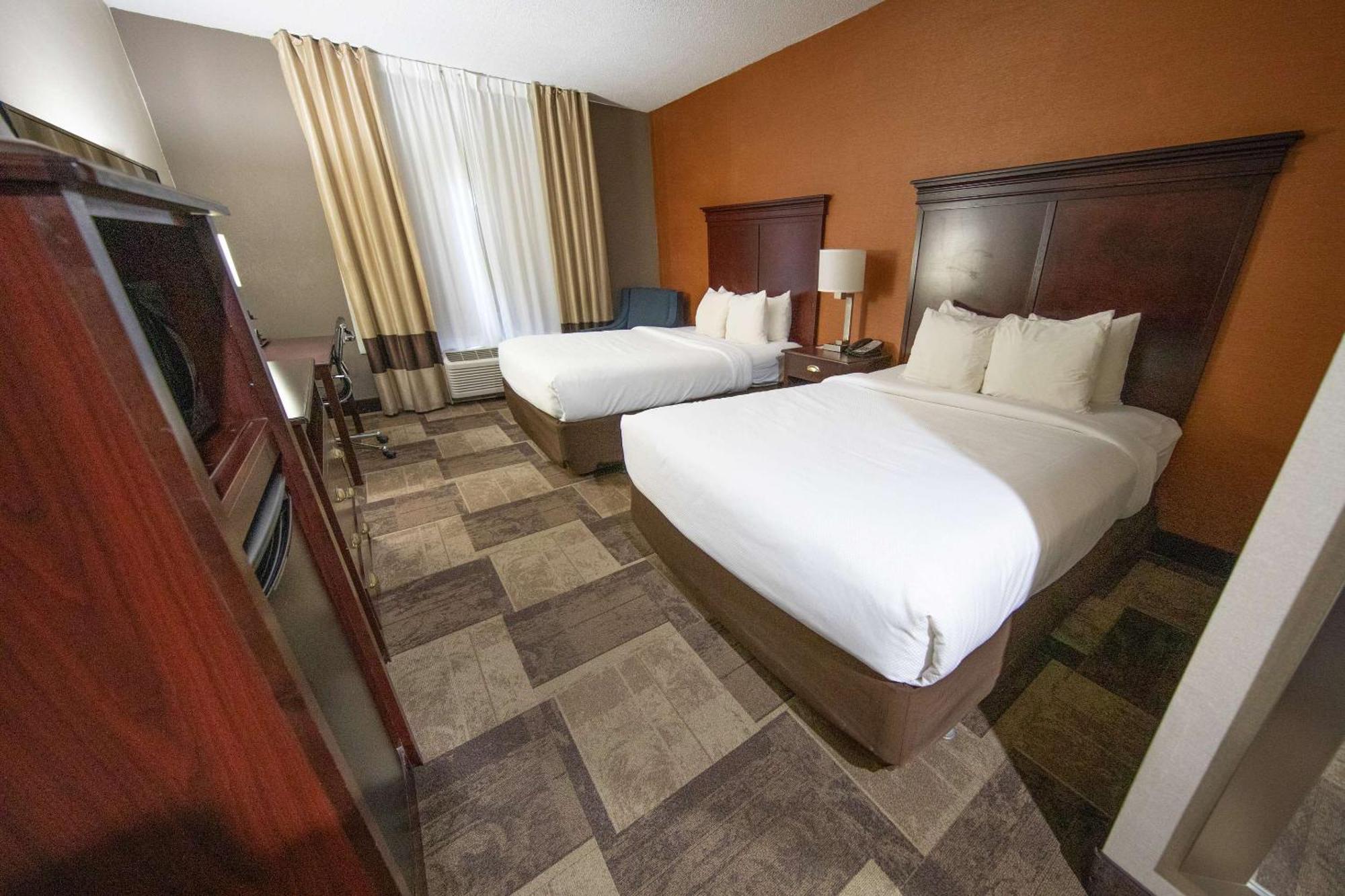 Comfort Inn & Suites Хатчінсон Екстер'єр фото